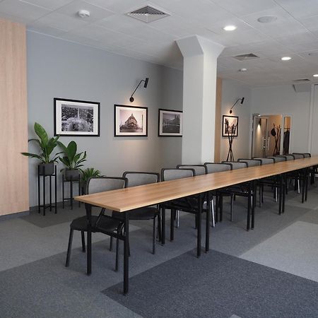 Iness Hotel Lodz  Ngoại thất bức ảnh