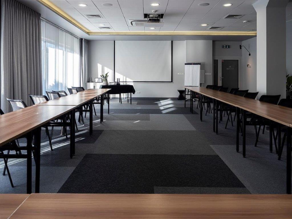 Iness Hotel Lodz  Ngoại thất bức ảnh